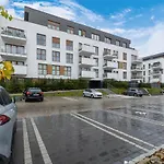 Stylish Apartment With Parking In Katowice By Noclegi Renters